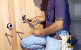 electrician fixing faucets